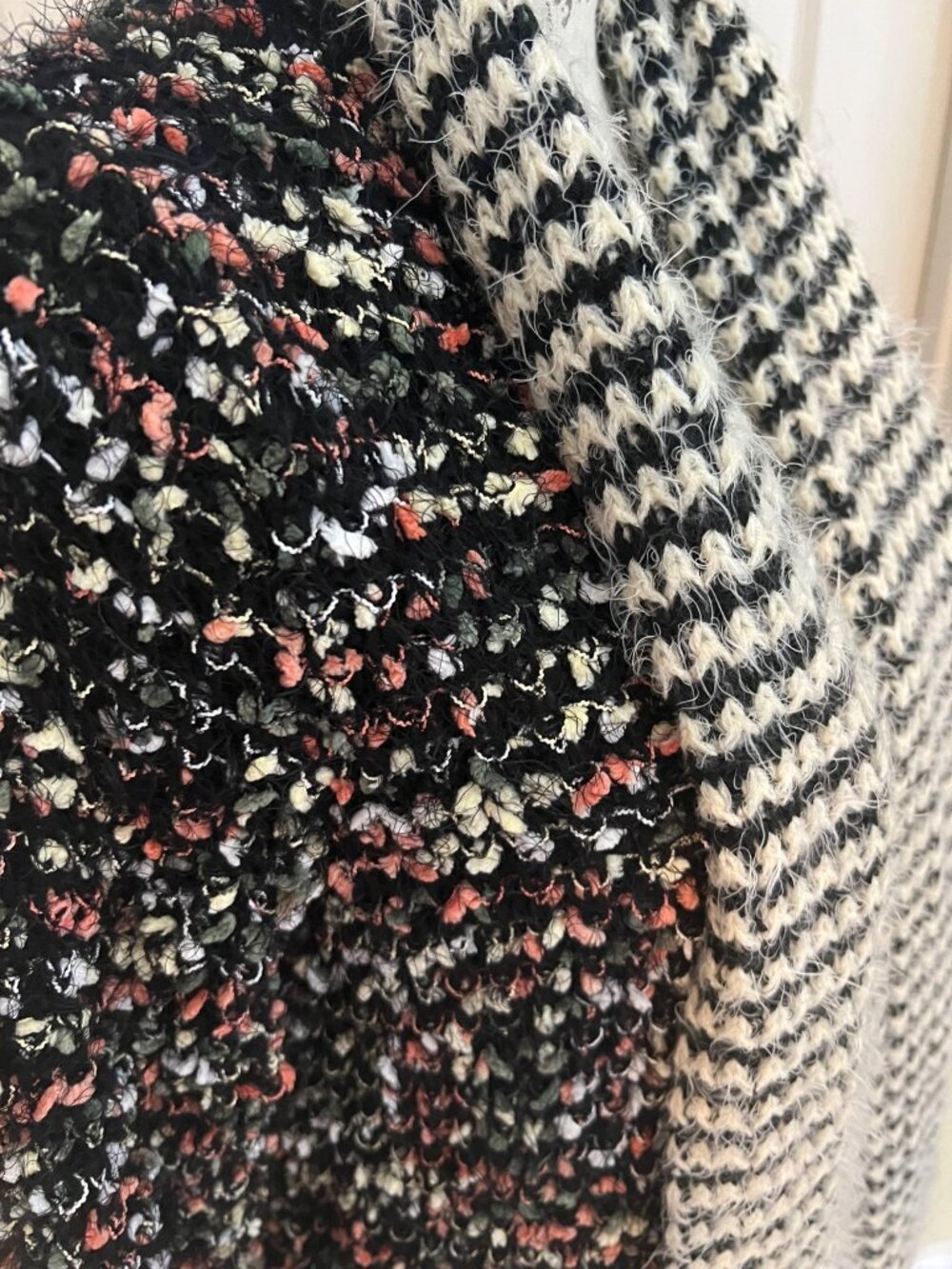 Ethereal By Paper Crane Black/Multi Color Open Soft Eyelash Speckle Cardigan M - Picture 4 of 7